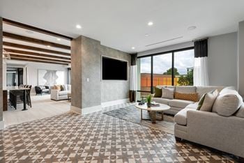 Urban clubhouse with private dining available
